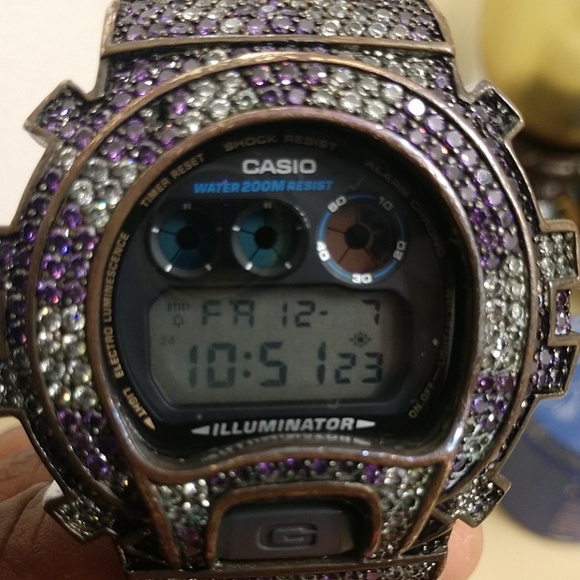 G shock rhinstone filled watch - Picture 8 of 8
